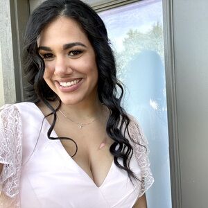 Meet your Posher, Stephanee